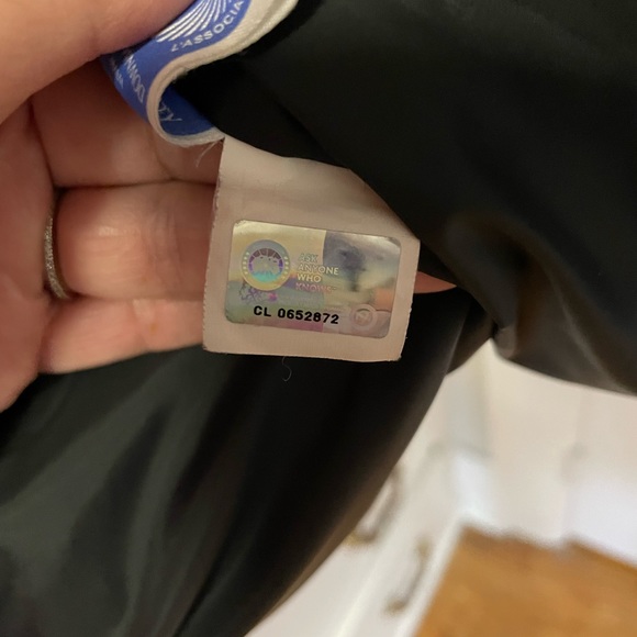 Canada Goose Coat - Picture 6 of 15